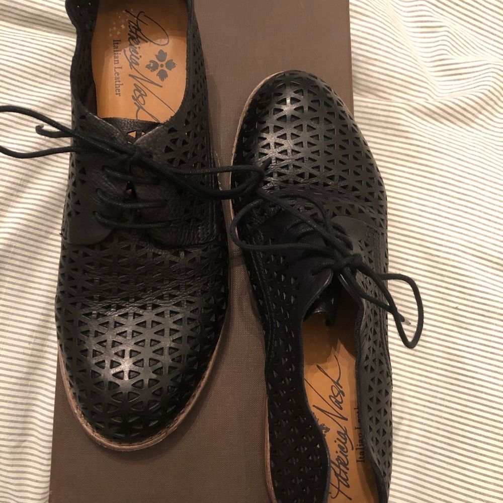 Patricia Nash leather Oxford shoes